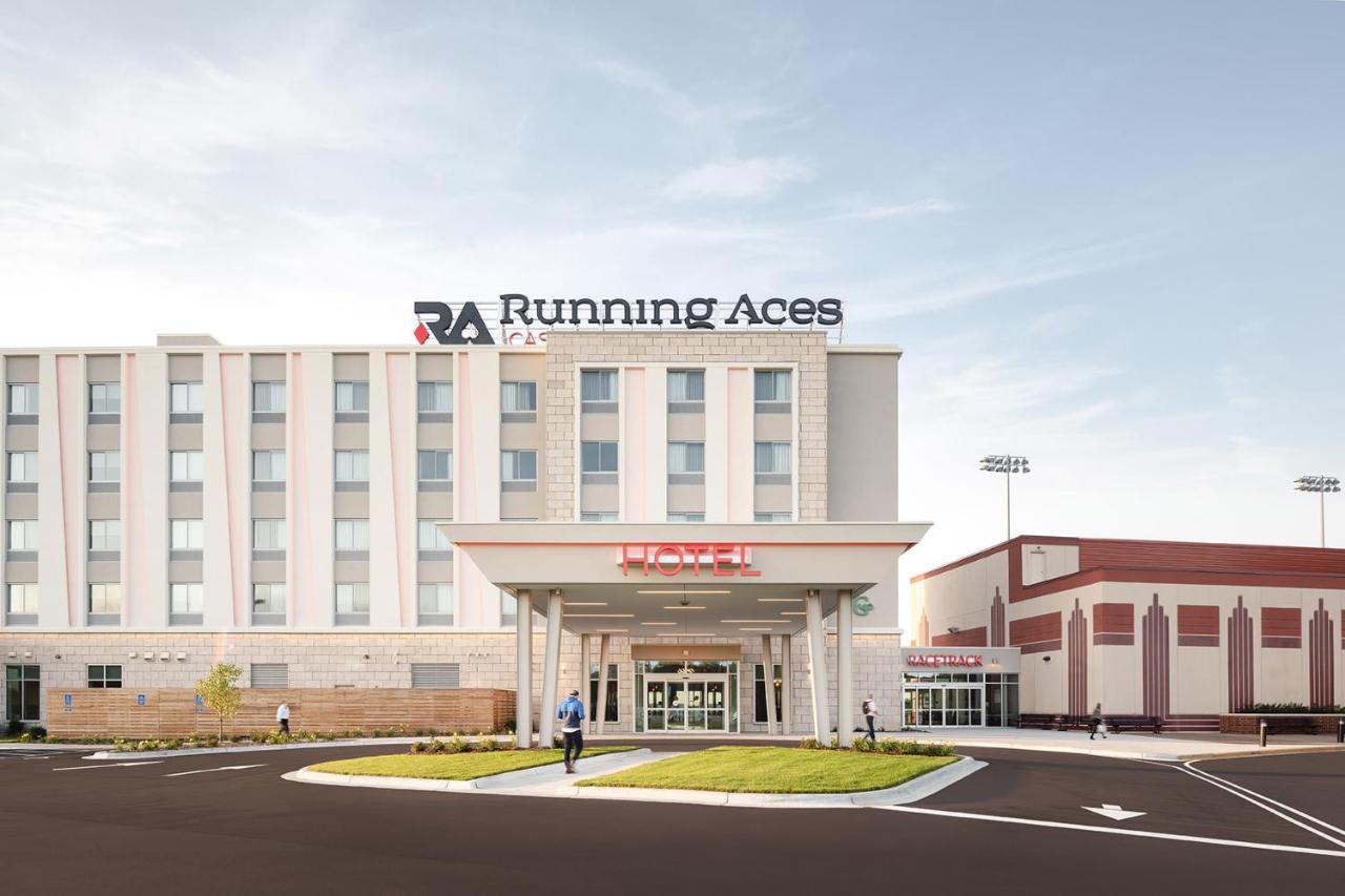 Running Aces Hotel & Casino, Trademark Collection By Wyndham Forest Lake Εξωτερικό φωτογραφία